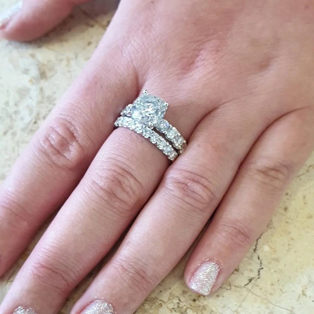 🎀Bague Eternity Full Round CZ Diamonds Glitter Ring Set for Women, UNVN12213 - Picture 4 of 4